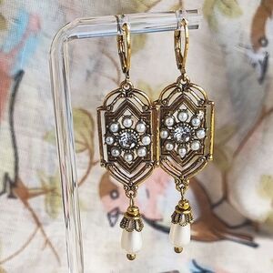 Vintage Reproduction Faux Pearl Clear Rhinestones Gold Tone Pierced Earrings NEW